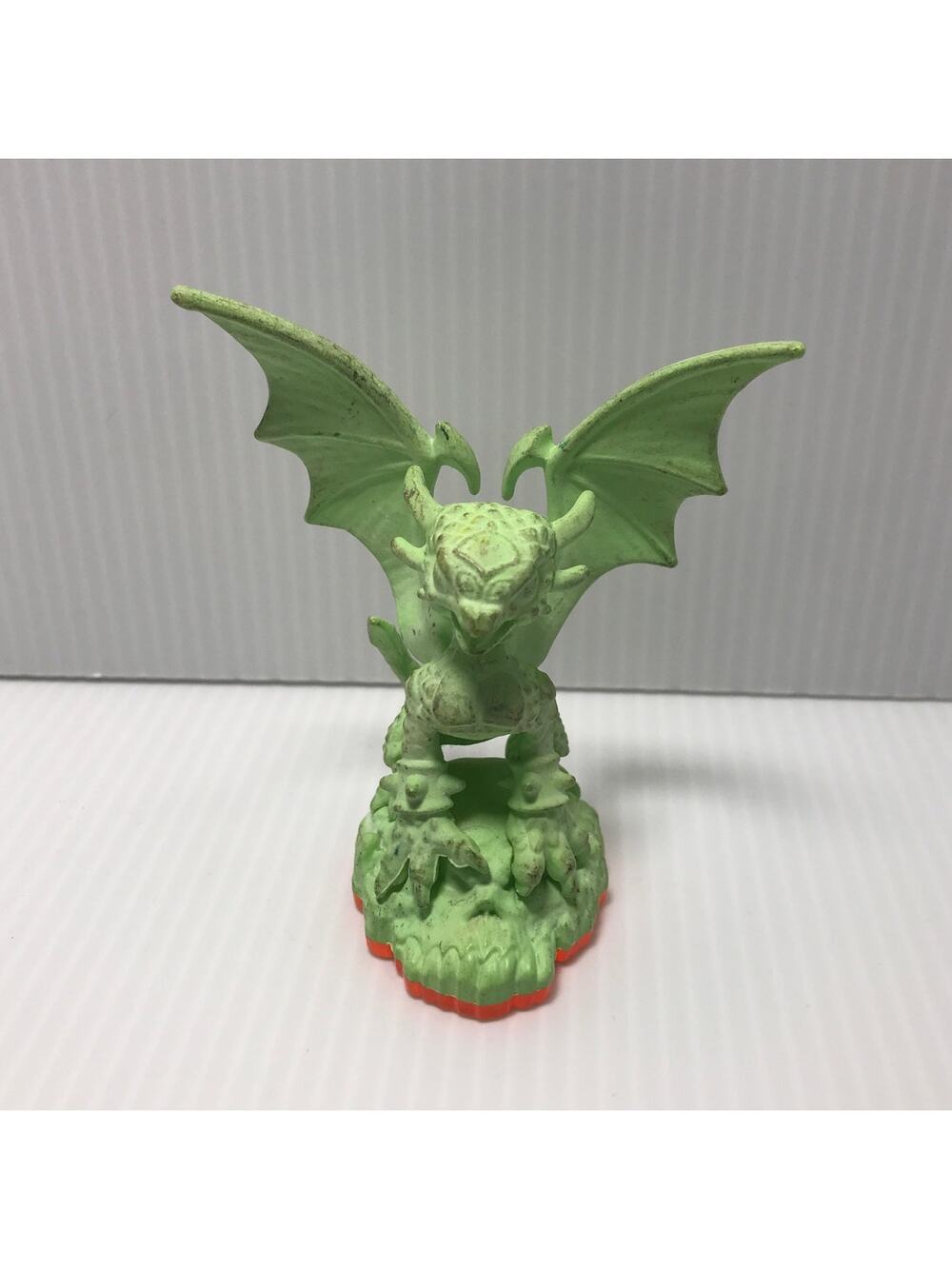 2012 Activision Skylanders Giants Glow in the Dark Cynder